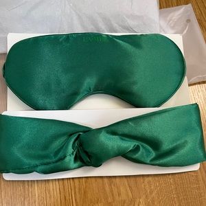 La Mer eye mask and head band